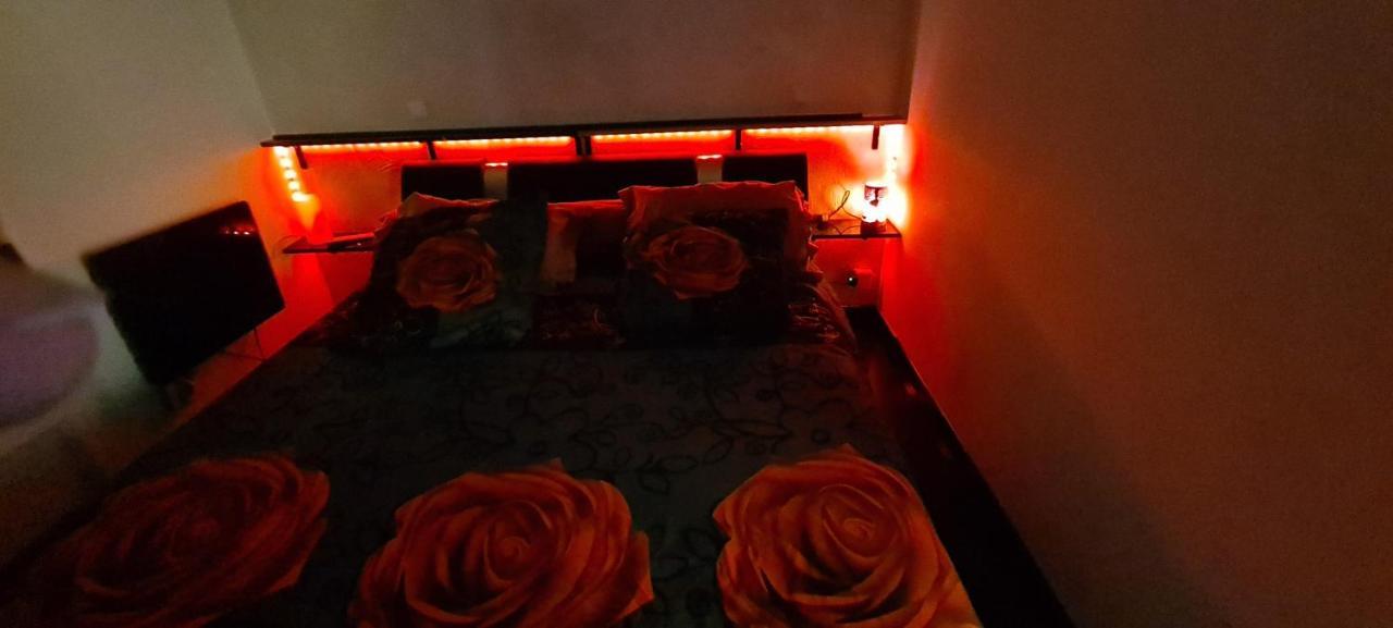 Daniel Apartment แซ็งต์-ซีร์-ซูร์-แมร์ ภายนอก รูปภาพ
